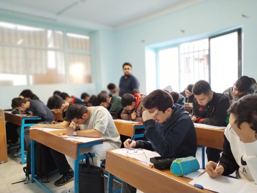 گالری تصاویر برگزاری آزمون جامع۱۴