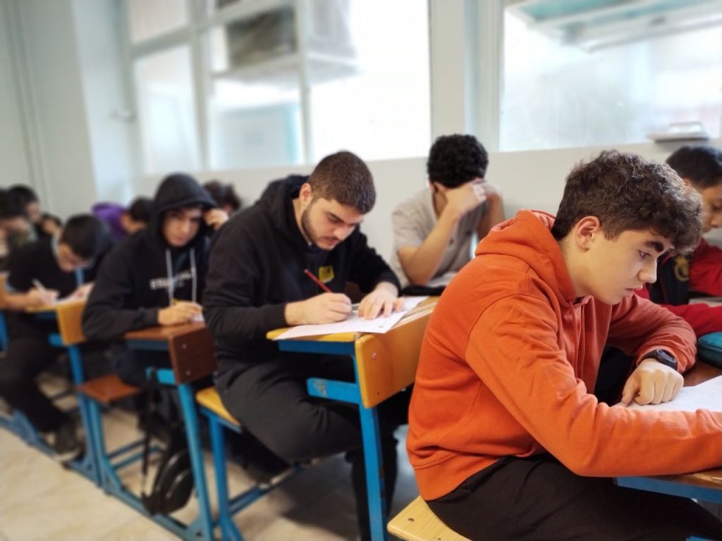 گالری تصاویر برگزاری آزمون جامع۷