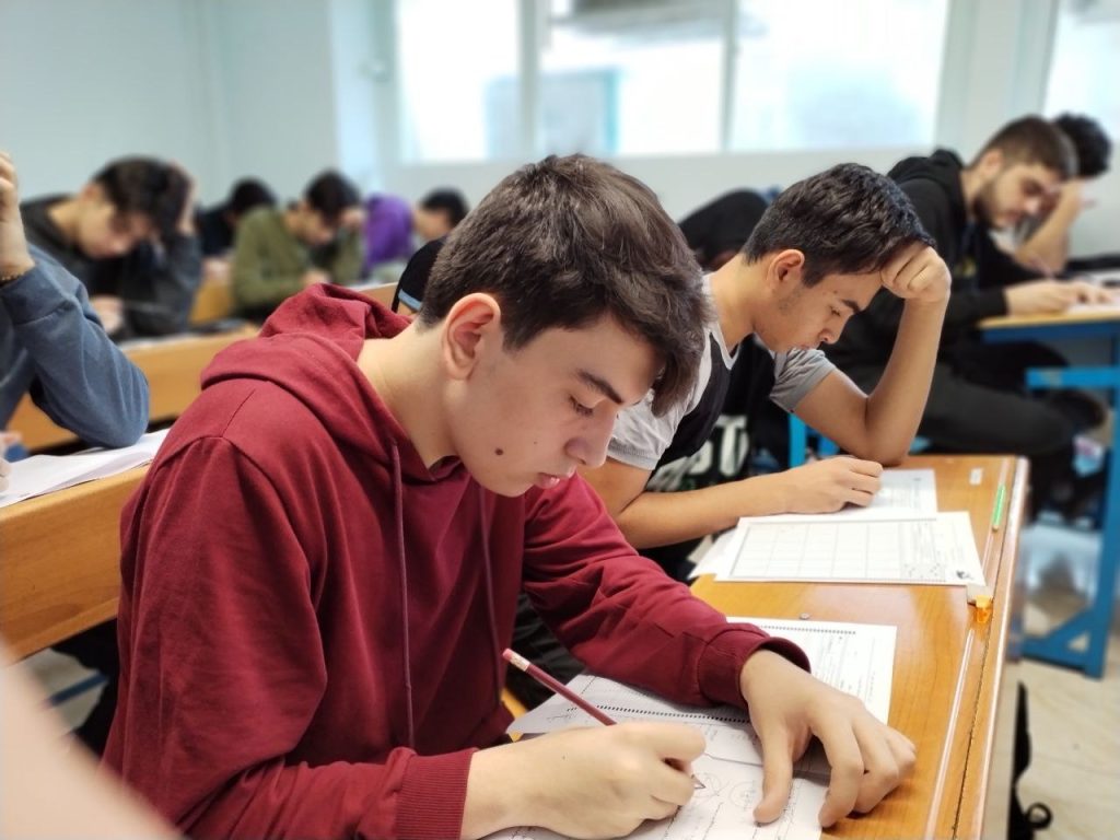 گالری تصاویر برگزاری آزمون جامع۹
